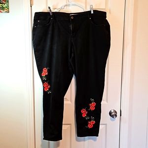 Plus Size (24W) Black Denim Jeans With Floral Print